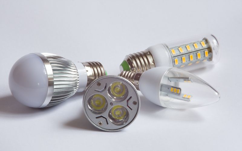 Công dụng của đèn led là gì? Lợi ích tuyệt vời của đèn LED